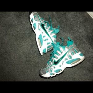 Nike Air Max Nomo Metallic